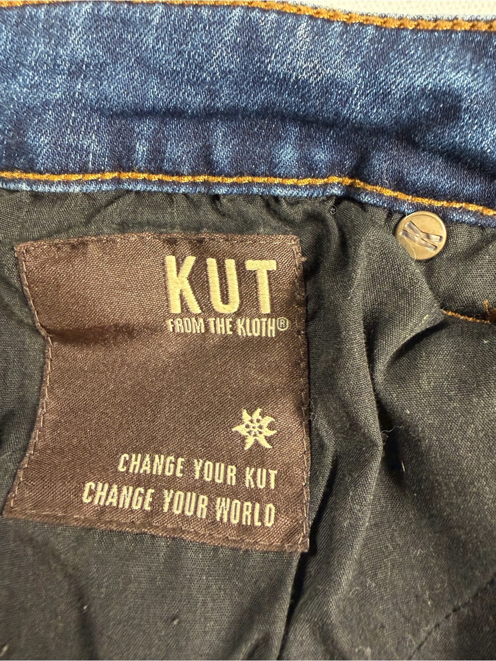 KUT From The Kloth Boyfriend Jeans 14 Mid Rise Straight Leg Stretch Whiskering - Picture 8 of 11